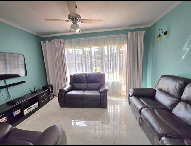 3 BEDROOM HOUSE FOR SALE IN ELSPARK